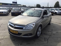 Opel Astra TwinTop - 1.8 Cosmo