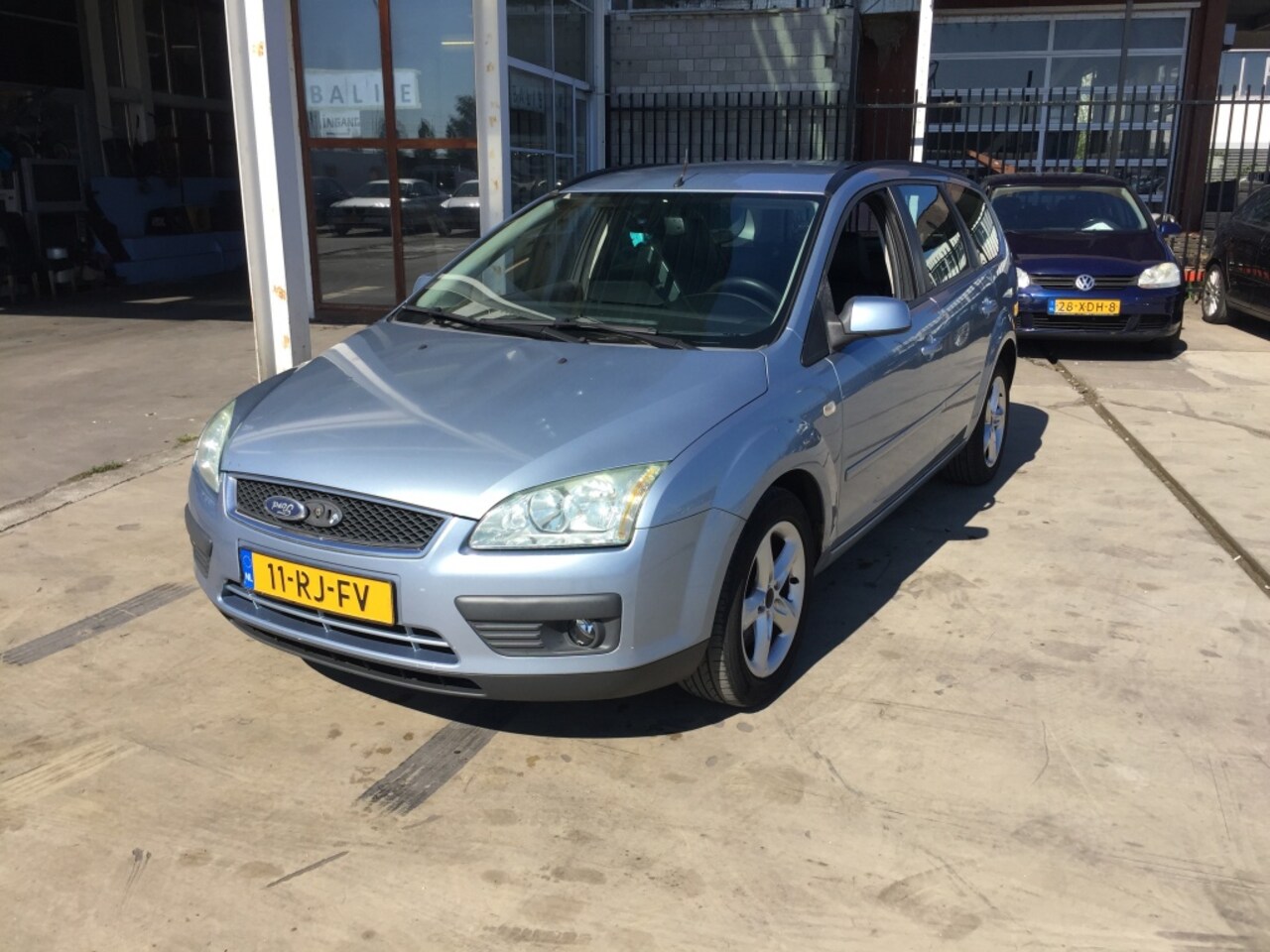 Ford Focus Wagon - 2.0-16V Titanium 2.0-16V Titanium - AutoWereld.nl