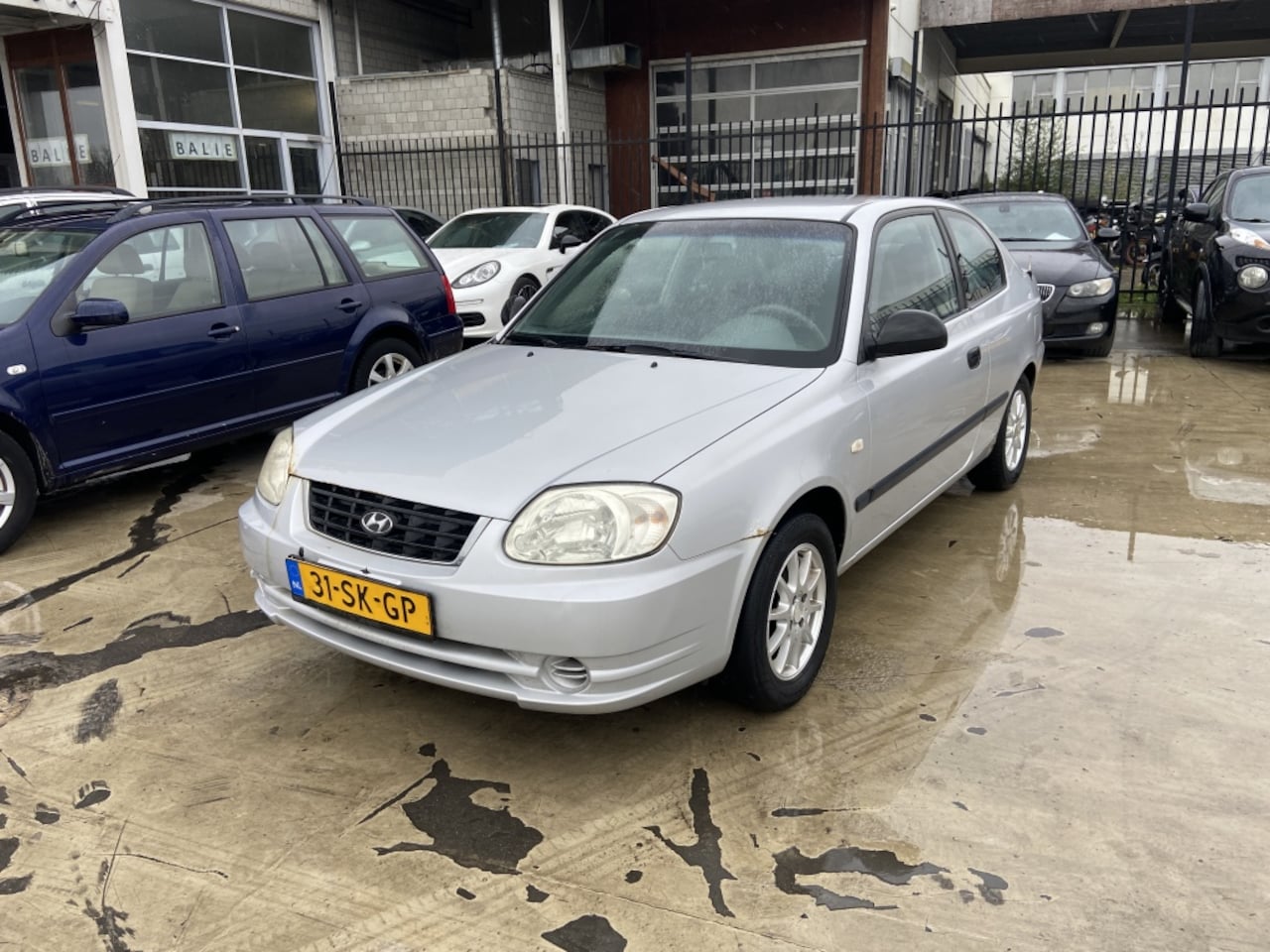 Hyundai Accent - 1.3i Active Young 1.3i Active Young - AutoWereld.nl