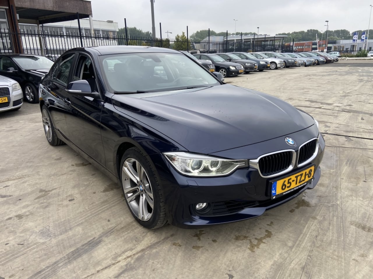 BMW 3-serie - 320i High Executive 320i High Executive - AutoWereld.nl