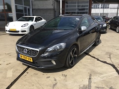 Volvo V40 Cross Country - 2.0 D4 Summum