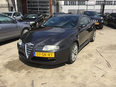 Alfa Romeo GT - 1.9 JTD Distinctive