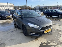 Ford Focus - 1.6 16V