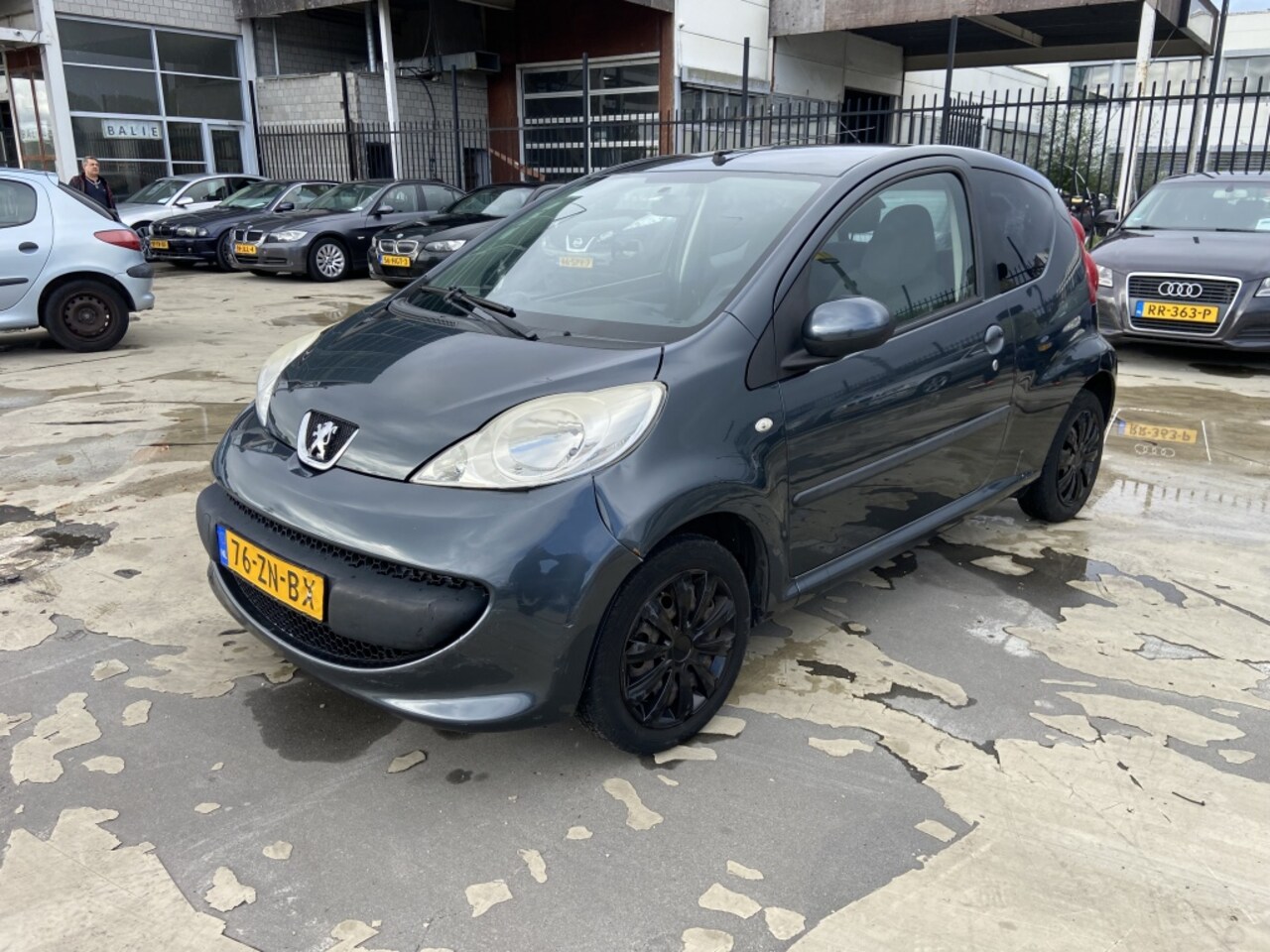 Peugeot 107 - 1.0-12V XS 1.0-12V XS - AutoWereld.nl