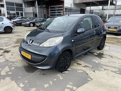 Peugeot 107 - 1.0-12V XS