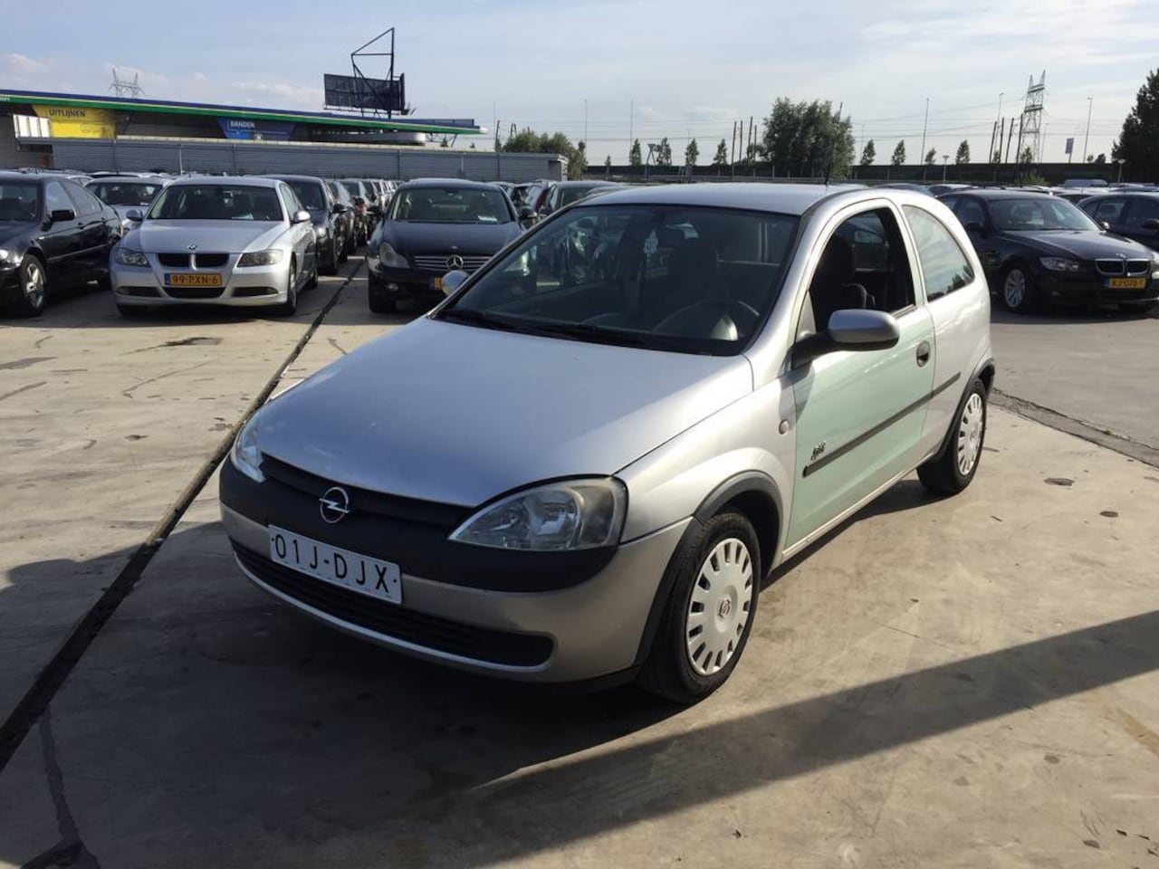 Opel Corsa - 1.2 1.2 - AutoWereld.nl