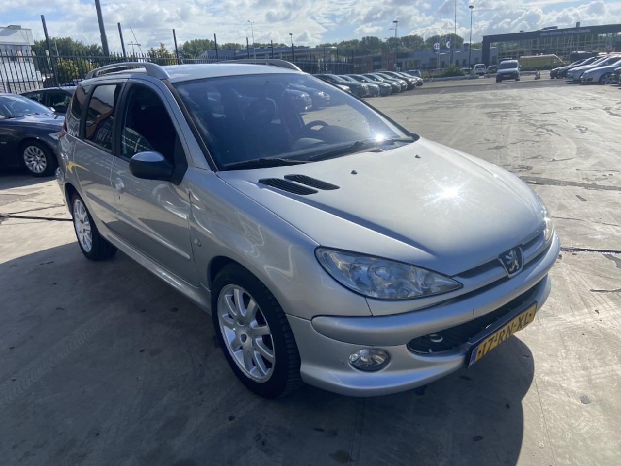 Peugeot 206 SW - 2.0 HDi Quiksilver 2.0 HDi Quiksilver - AutoWereld.nl