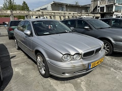 Jaguar X-type - 2.5 V6 Sport