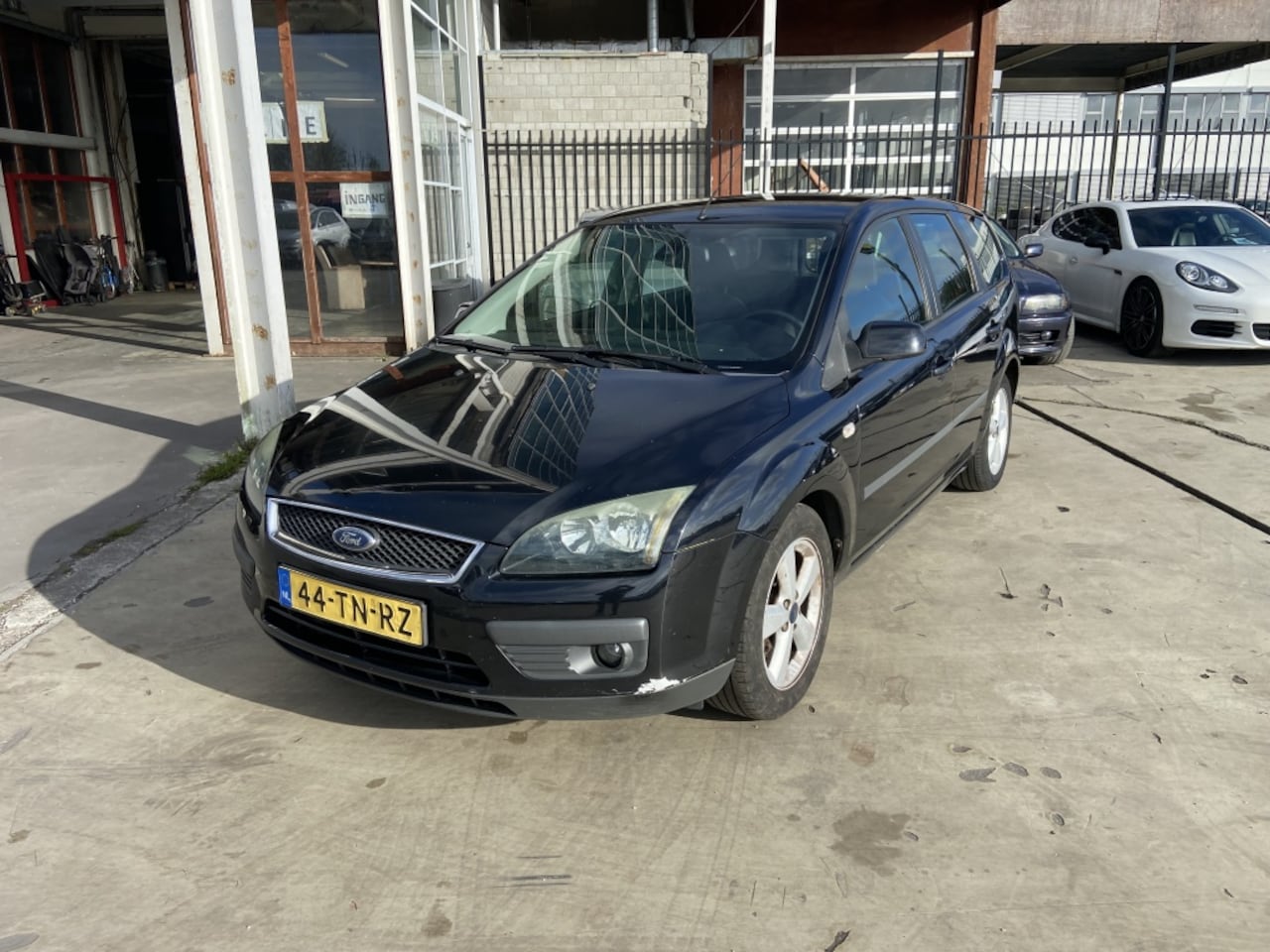 Ford Focus Wagon - 1.6-16V Futura 1.6-16V Futura - AutoWereld.nl