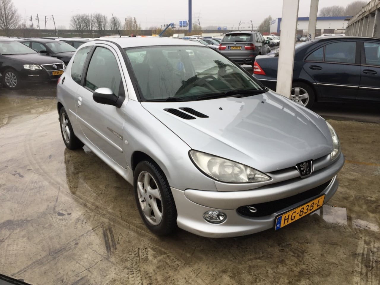 Peugeot 206 - 1.4-16V XT 1.4-16V XT - AutoWereld.nl