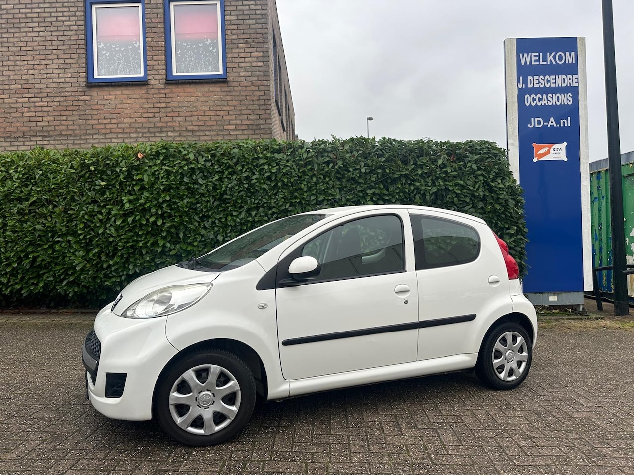 Peugeot 107 - 1.0-12V XS Airco, Aux, 5 Deurs!!!! - AutoWereld.nl