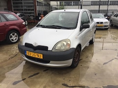 Toyota Yaris - 1.0-16V VVT-i YORIN