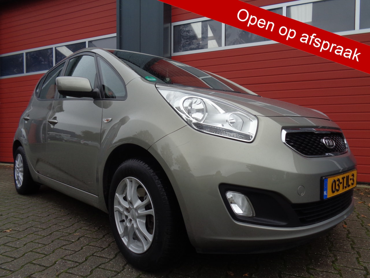 Kia Venga - 1.4 CVVT Plus Pack 90PK Airco Cruise Navi LMV Trekhaak 122DKm NAP NL-Auto Hoge-Zit !!! - AutoWereld.nl