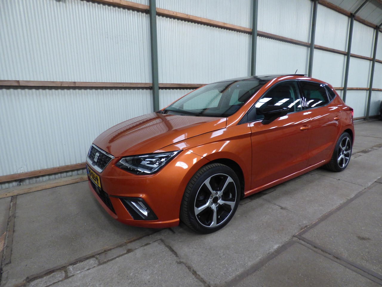 Seat Ibiza - 1.0 TSI FR Business Intense - AutoWereld.nl