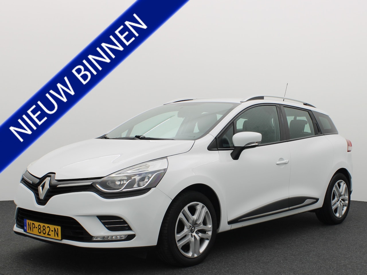 Renault Clio Estate - 0.9 TCe Zen AIRCO / BLUETOOTH / CRUISE / DAB+ / NAVI / NL-AUTO - AutoWereld.nl