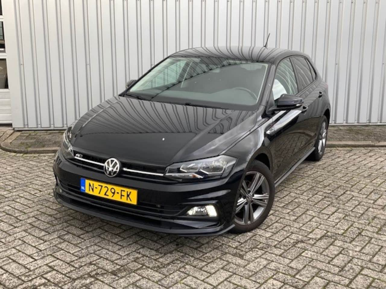 Volkswagen Polo - 1.0 TSI R-Line Edition 96pk | Adaptief cruise control | Navigatie via app | Dab radio | Ai - AutoWereld.nl