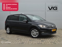 Volkswagen Touran - 1.4 TSI Highline 7p CarPlay Camera Trekhaak