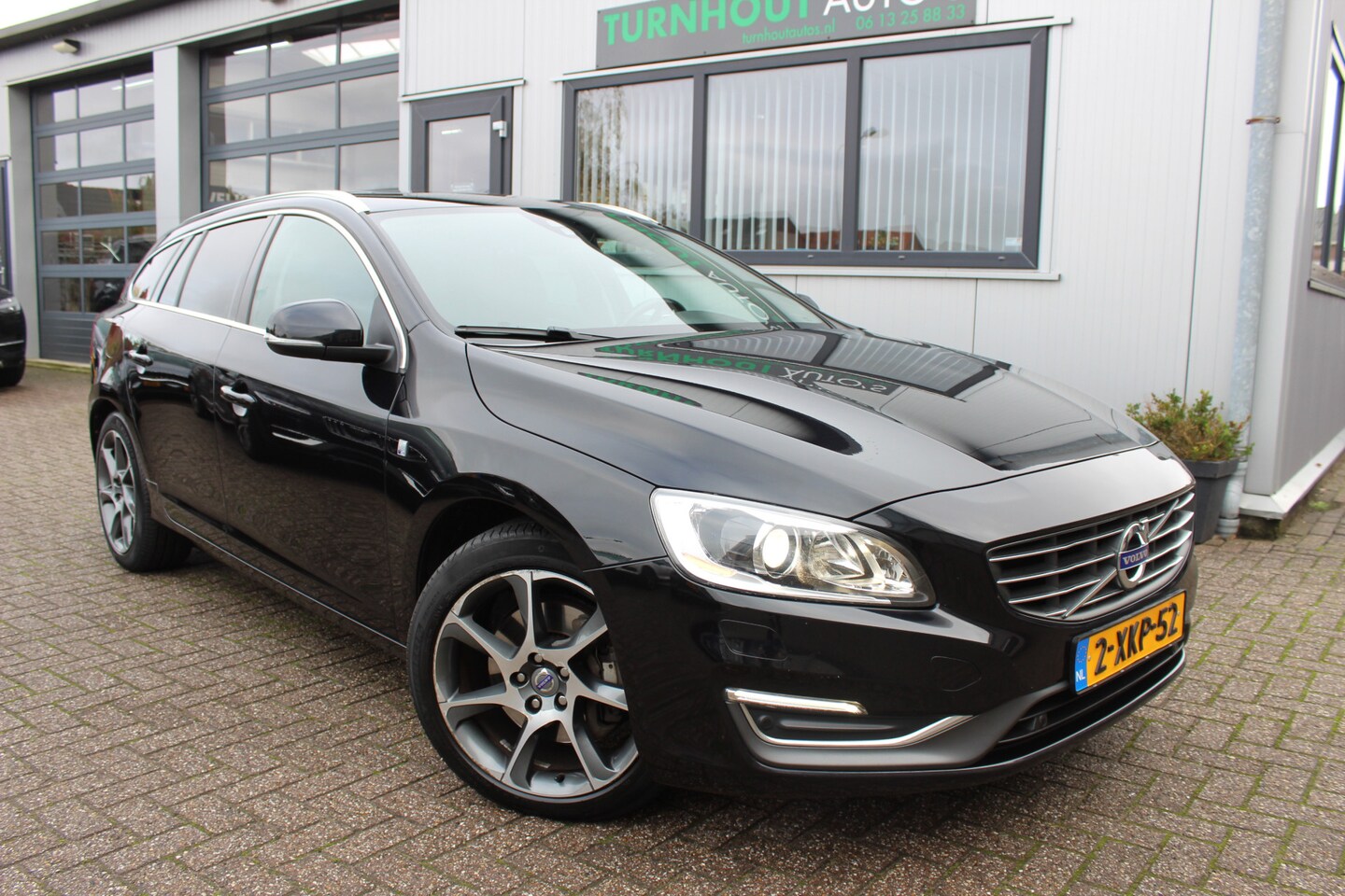 Volvo V60 - 2.0 T5 Ocean Race Schuifdak | Camera - AutoWereld.nl