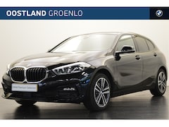 BMW 1-serie - 118i Executive Sport Line Automaat / Sportstoelen / Adaptieve LED / Live Cockpit Professio