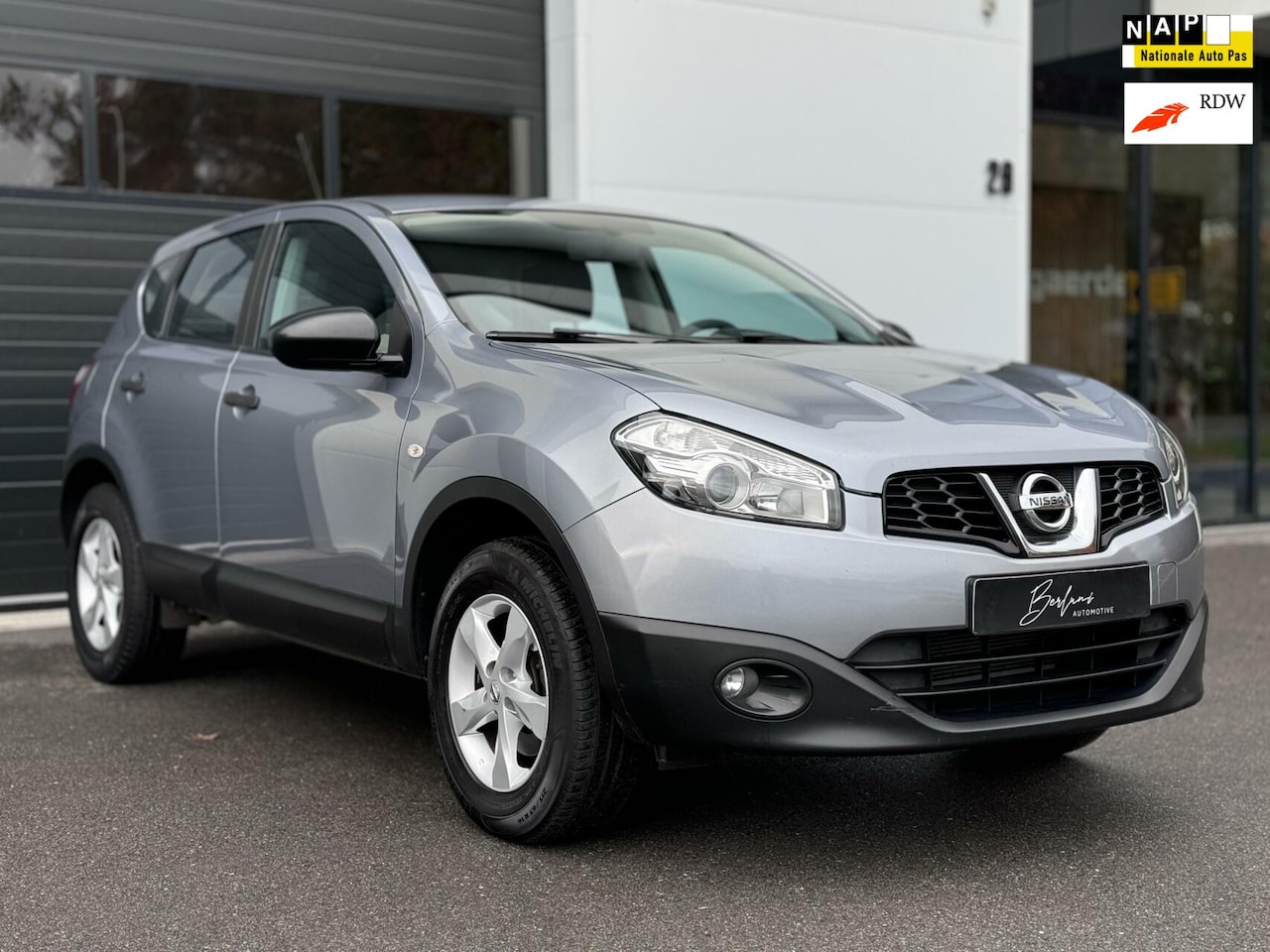 Nissan Qashqai - 1.6 Visia 1.6 Visia - AutoWereld.nl