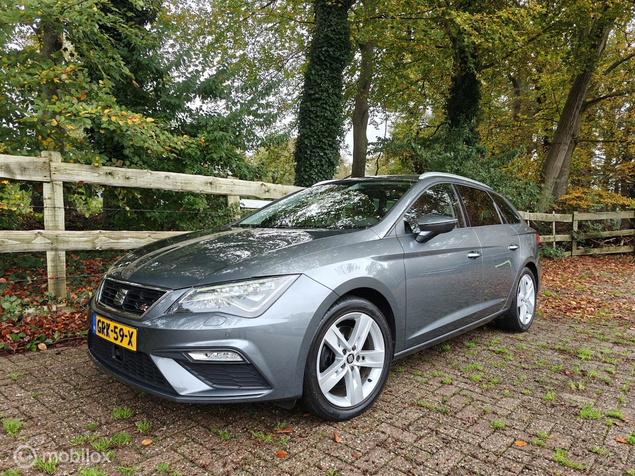 Seat Leon ST - 1.8 TSI FR 1.8 TSI 180PK FR,DAB+,LED,Carplay,Navigatie - AutoWereld.nl