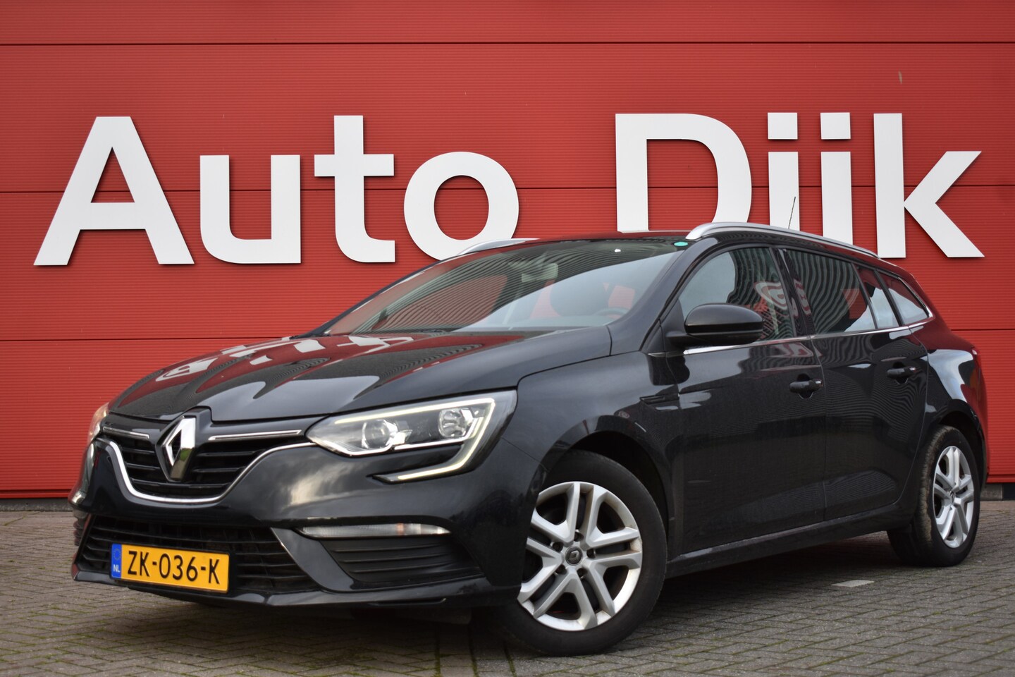 Renault Mégane Estate - 1.3 TCe Zen Carplay | Navi | Clima | Cruise | DAB | PDC | LMV - AutoWereld.nl