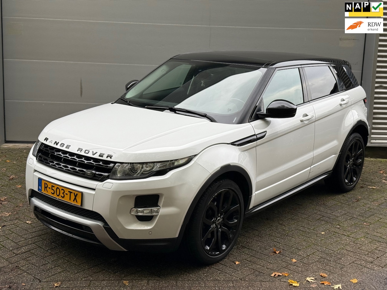 Land Rover Range Rover Evoque - 2.0 Si4 HSE Dynamic l Pano l Black Optic l Automaat l Volleder l Xenon l Volledig onderhou - AutoWereld.nl