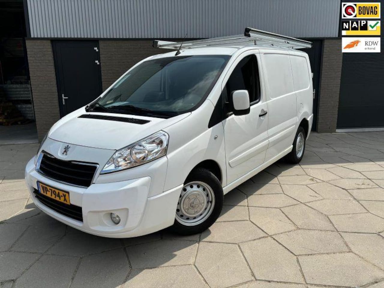 Peugeot Expert - 227 1.6 HDI L1H1 Navteq 2|AIRCO|TREKHAAK|3 Pers.|Imperiaal ALU|zeer netjes - AutoWereld.nl