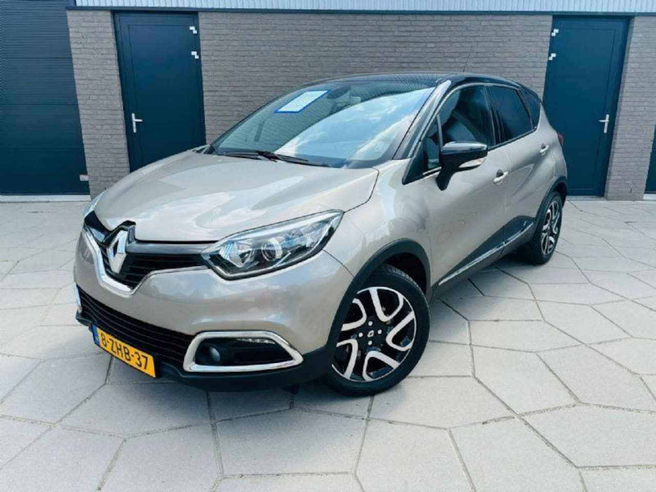 Renault Captur - 1.2 TCe Dynamique|AUTOMAAT|Met Trekhaak|Airco|Rondom All-Season banden - AutoWereld.nl