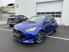 Toyota Yaris - 1.5 Hybrid Premium Apple Carplay Stoelverwarming Achteruitrijcamera Line Assist