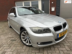 BMW 3-serie - 318i Business Line / Leder / Navi / PDC / Cruise / Clima