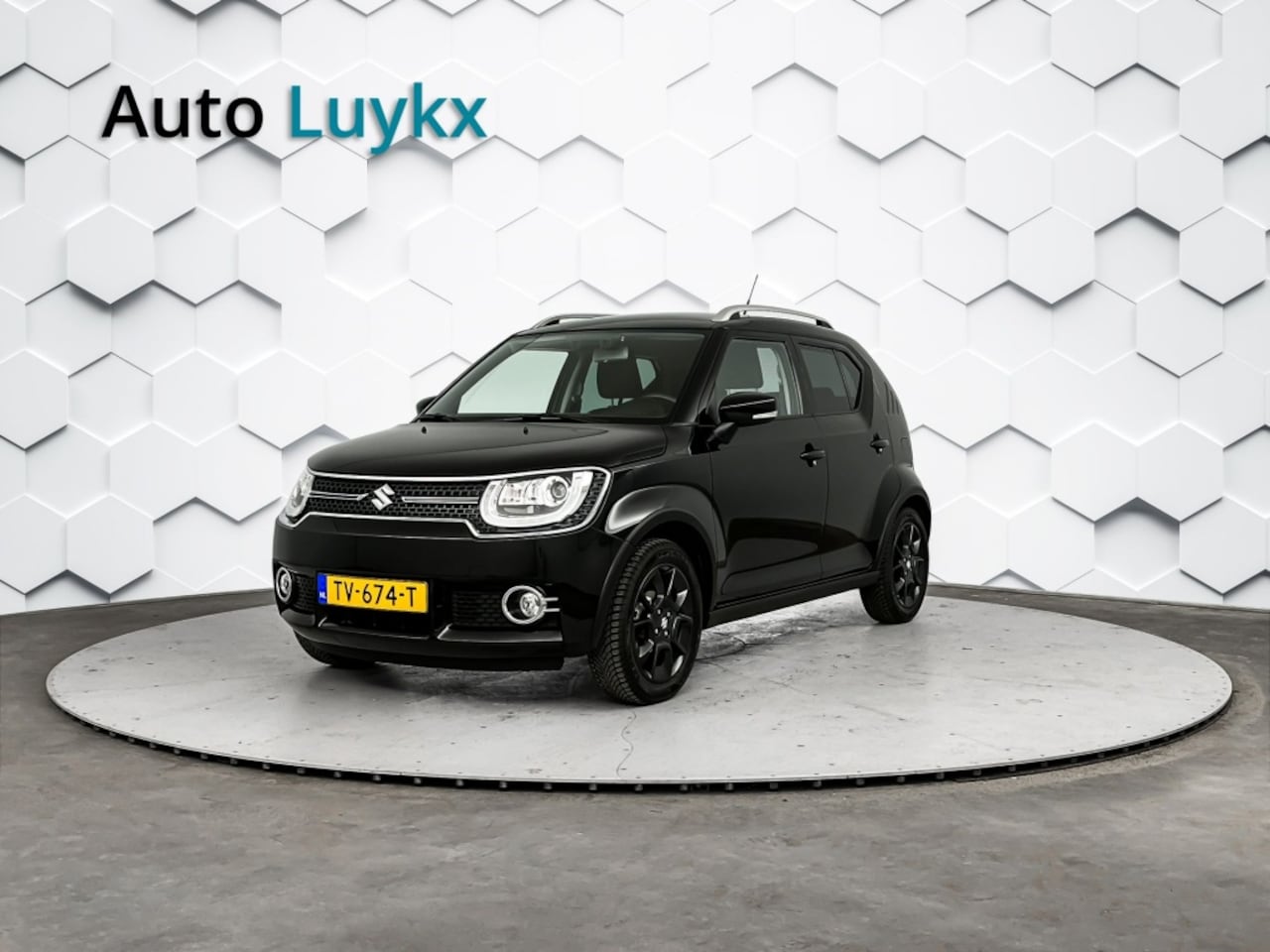 Suzuki Ignis - 1.2 Stijl Smart Hybrid | Navigatie | Trekhaak | Allseason Banden - AutoWereld.nl