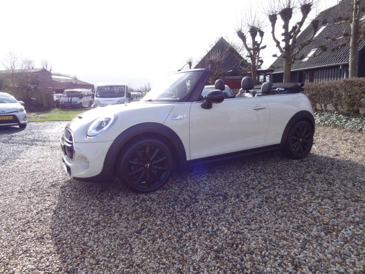 MINI Cabrio - Cooper S 2.0 C. S Chili S.Bns - AutoWereld.nl