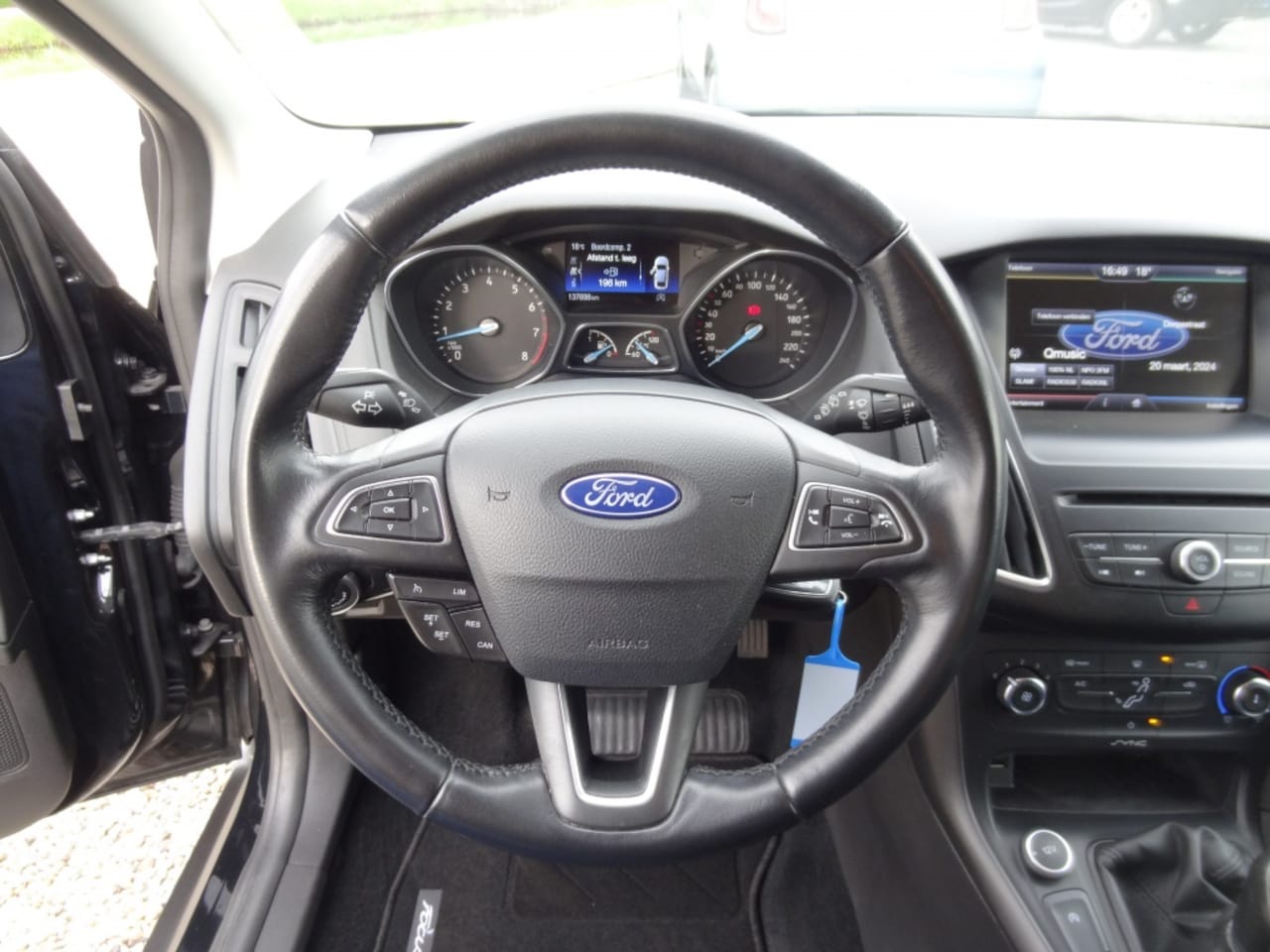 Ford Focus Wagon - 1.0 Edition Navigatie/Parkeersensoren