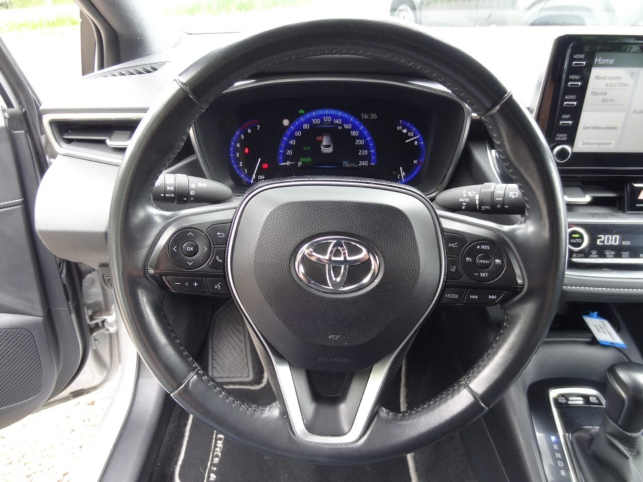Toyota Corolla Touring Sports - 1.8 Hybrid Active 1.8 Hybrid Active