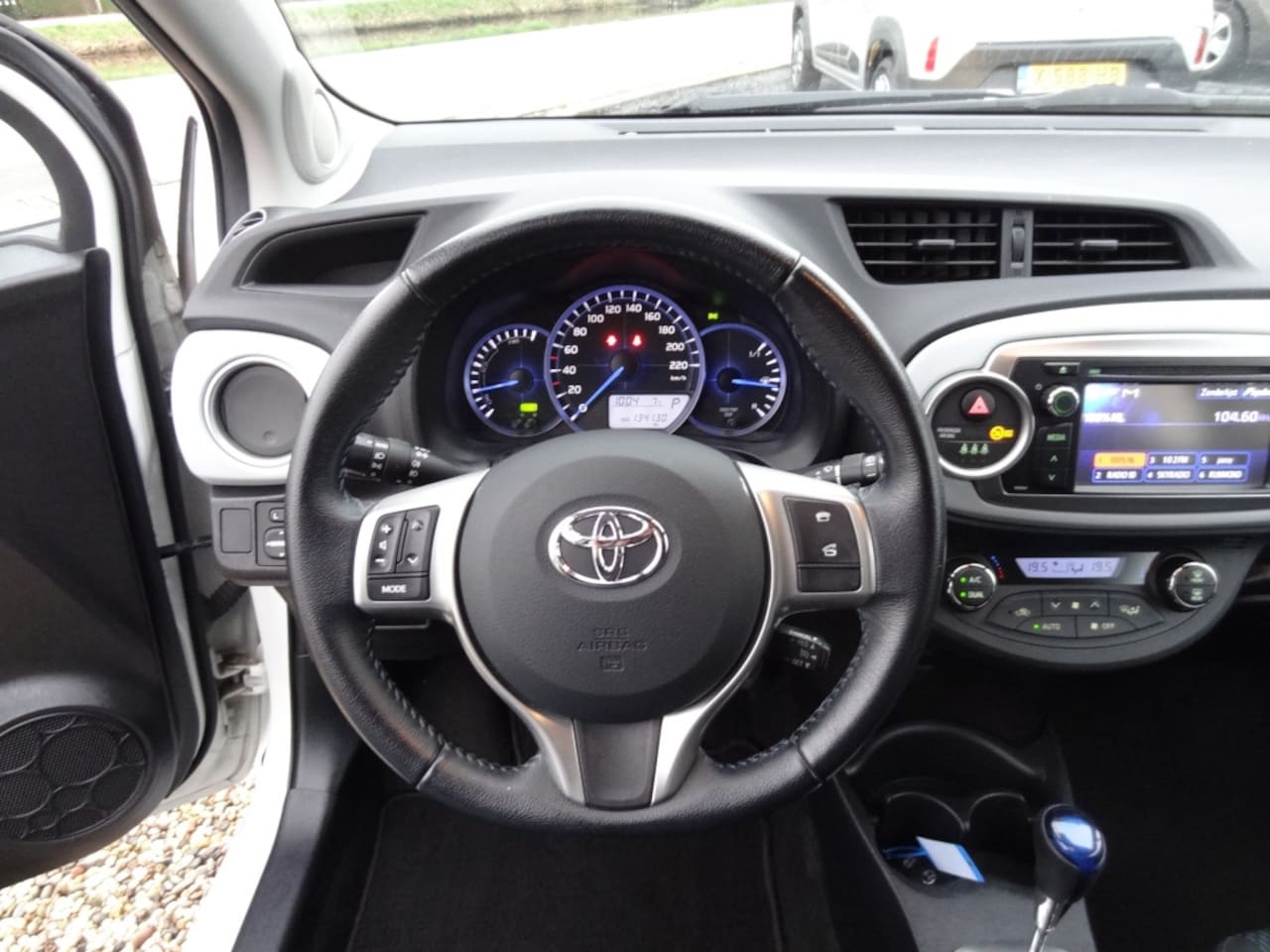 Toyota Yaris - 1.5 Full Hybrid Dynamic 1.5 Full Hybrid Dynamic
