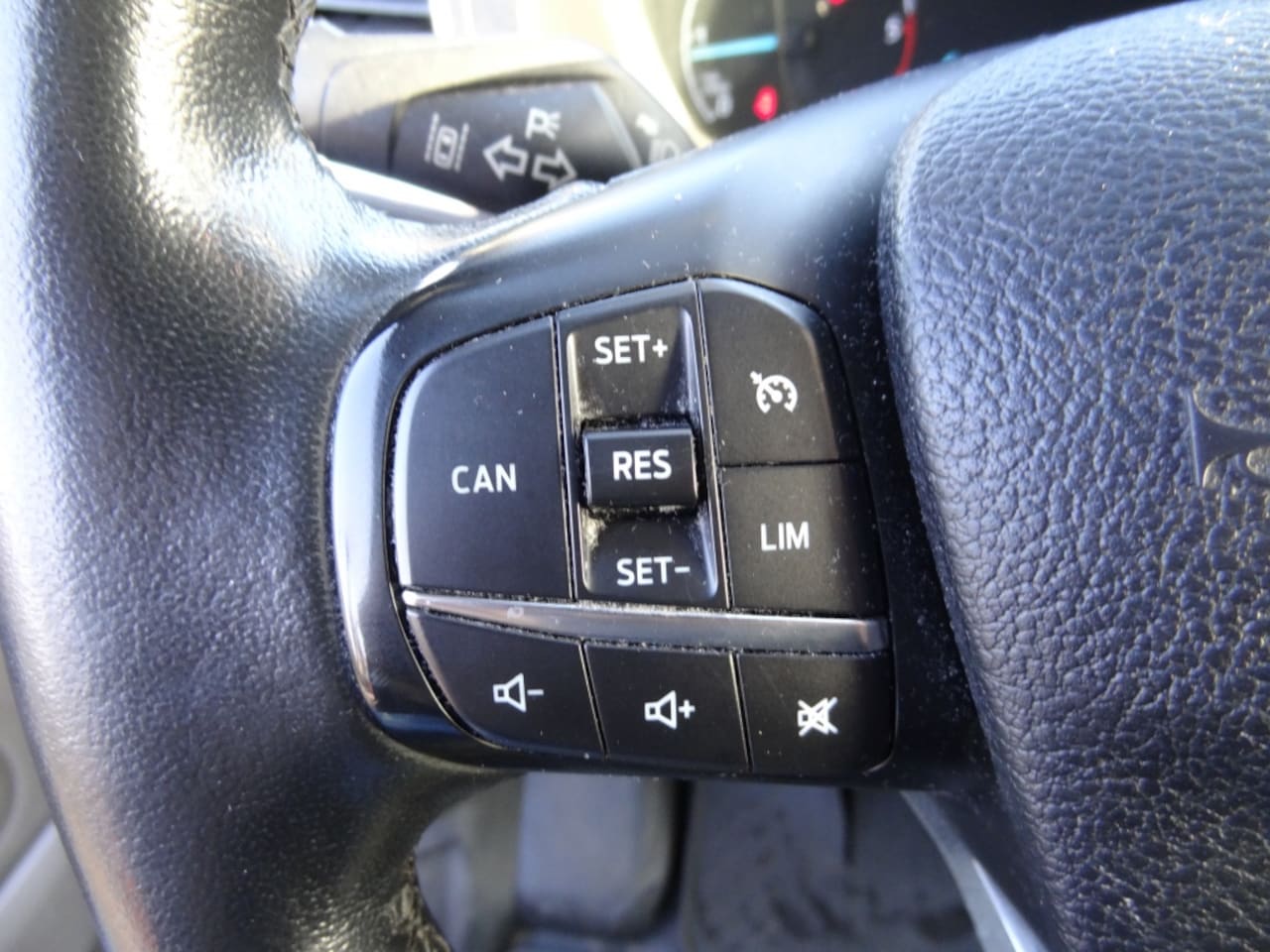 Ford Transit Custom - 130PK L1H1 Aut. Limited Navi/Camera