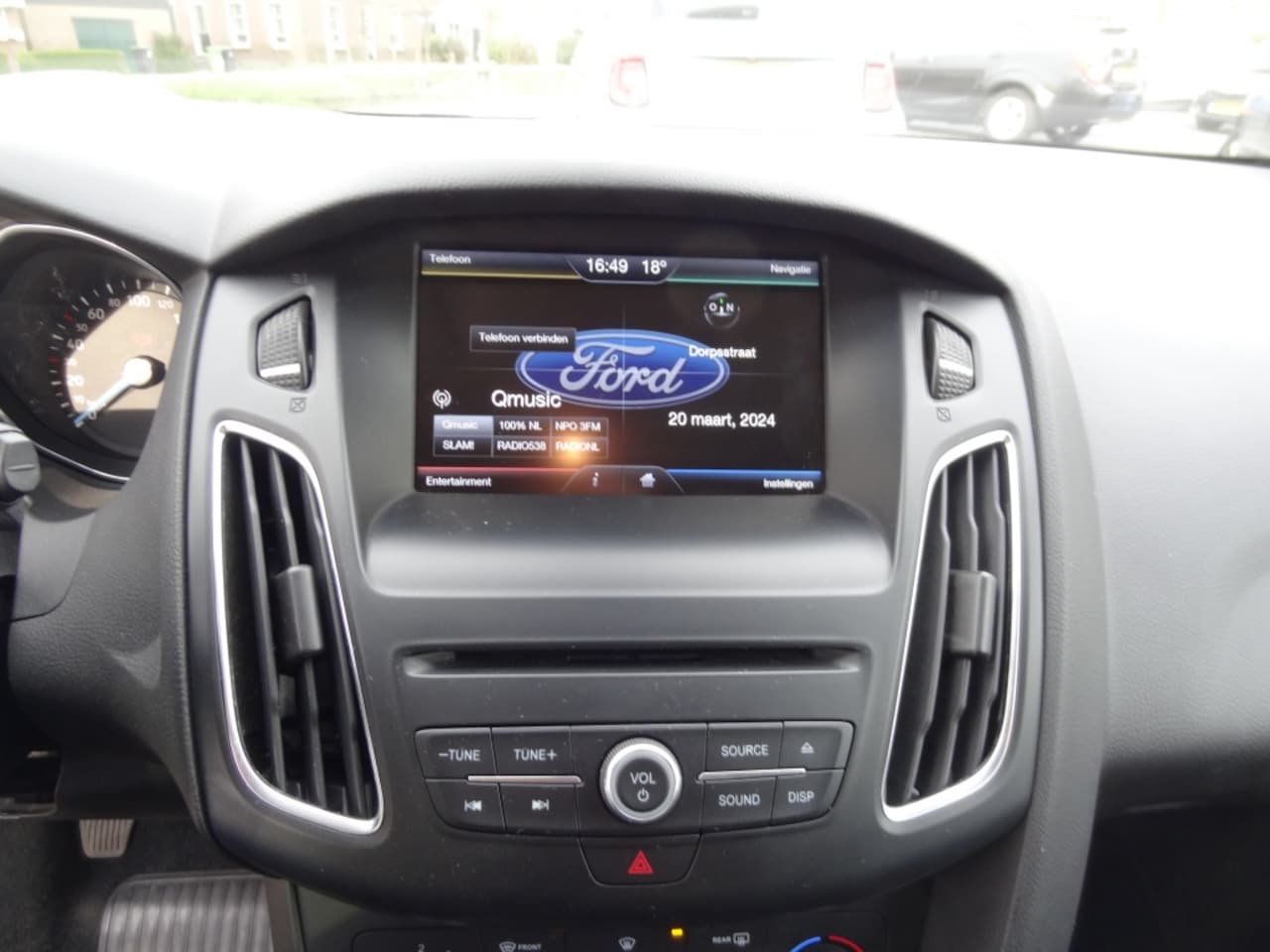 Ford Focus Wagon - 1.0 Edition Navigatie/Parkeersensoren