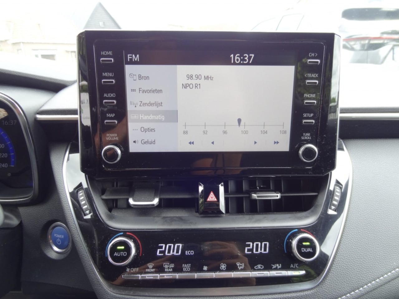 Toyota Corolla Touring Sports - 1.8 Hybrid Active 1.8 Hybrid Active