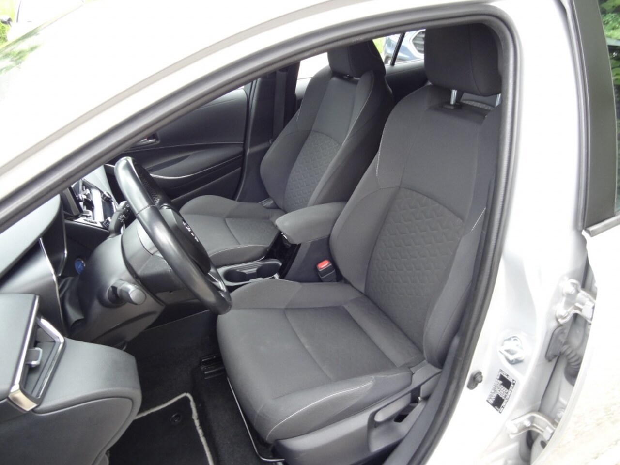 Toyota Corolla Touring Sports - 1.8 Hybrid Active 1.8 Hybrid Active
