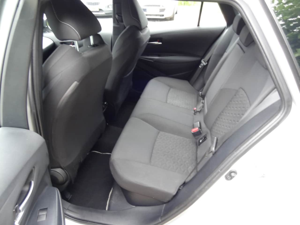 Toyota Corolla Touring Sports - 1.8 Hybrid Active 1.8 Hybrid Active