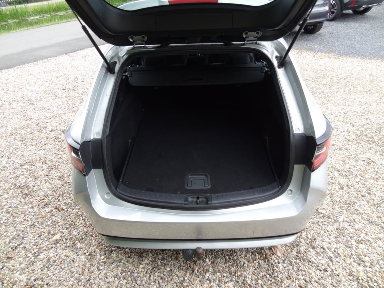 Toyota Corolla Touring Sports - 1.8 Hybrid Active 1.8 Hybrid Active