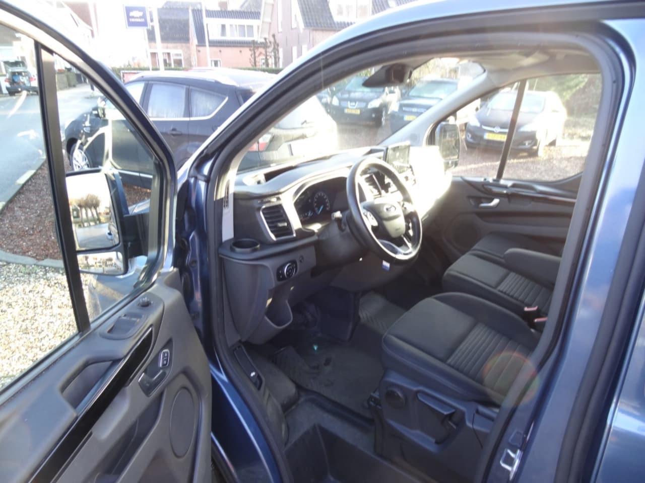 Ford Transit Custom - 130PK L1H1 Aut. Limited Navi/Camera