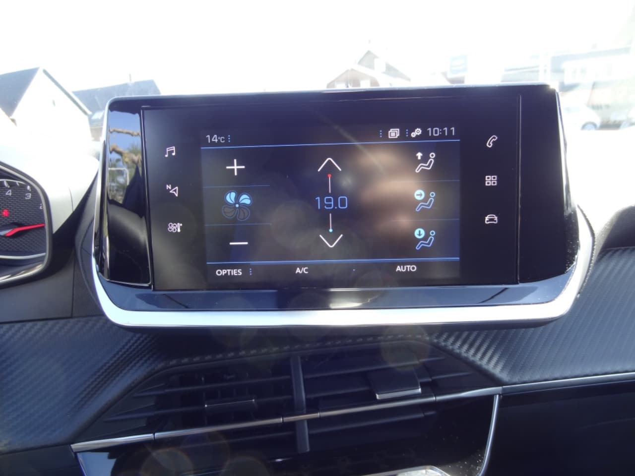 Peugeot 2008 - 130PK Aut. Allure Navigatie/Camera