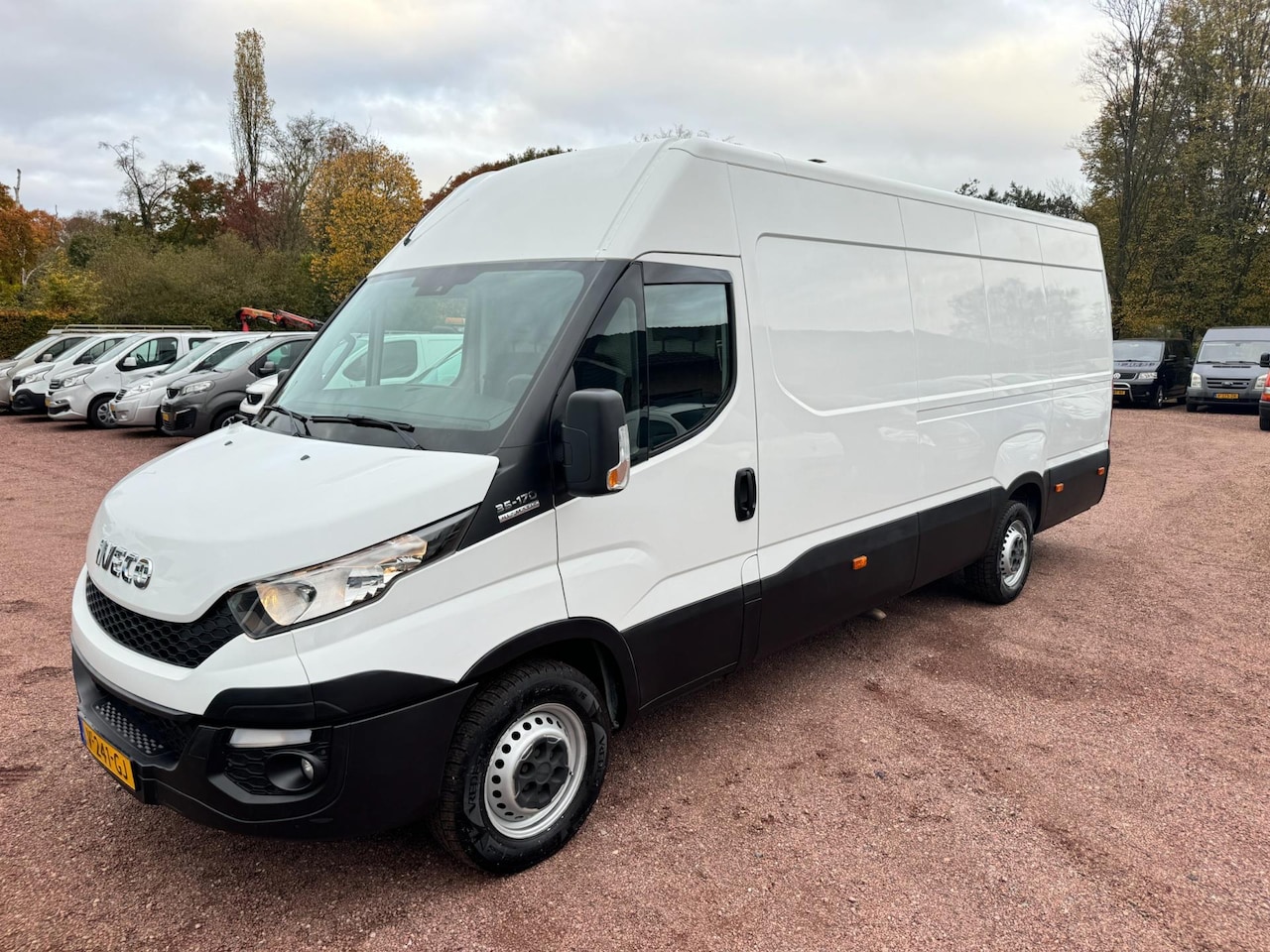 Iveco Daily - 35S17V 3.0 170PK Euro 6 L4H2 Automaat 3500KG trekgewicht L3H2 - AutoWereld.nl