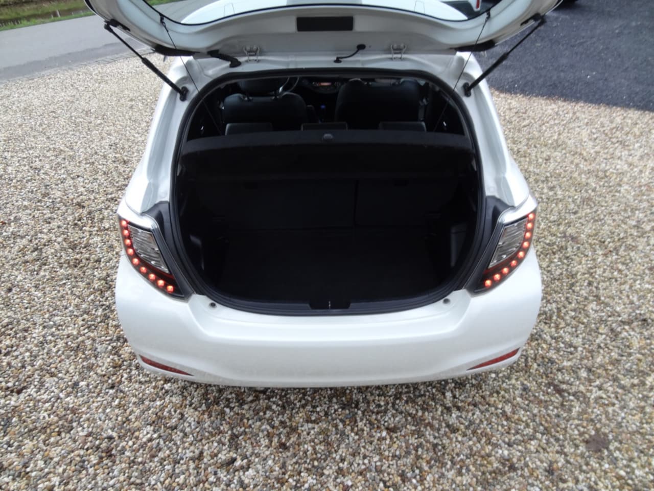 Toyota Yaris - 1.5 Full Hybrid Dynamic 1.5 Full Hybrid Dynamic