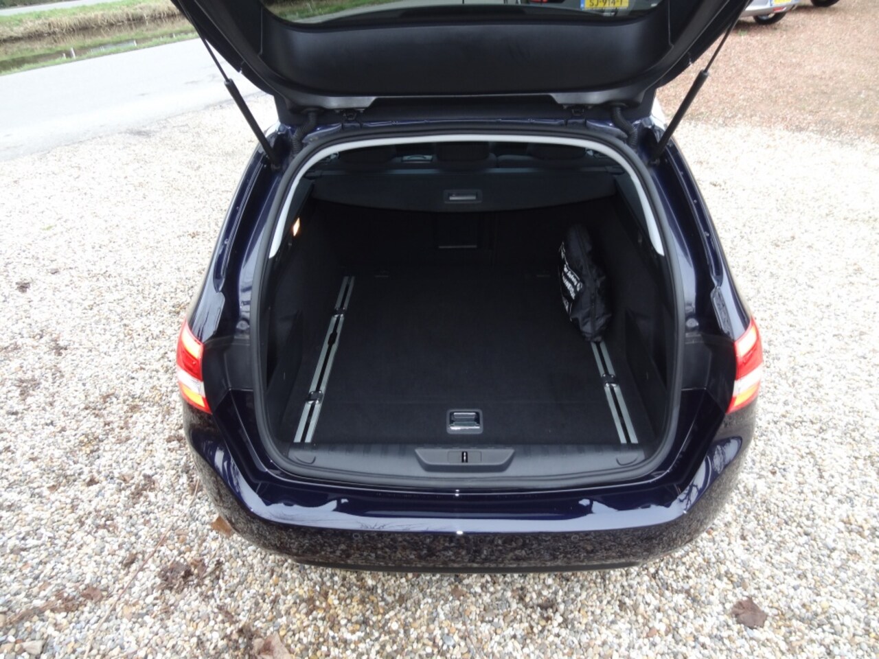 Peugeot 308 SW - 130PK Aut. Lease Premium Navi/Pano/Camera