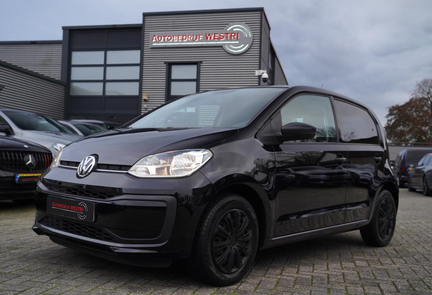 Volkswagen Up! - 1.0 BMT take up! | 5 deurs | Radio / CD / Bluetooth | Origineel NL | NAP | Zuinige auto! - AutoWereld.nl