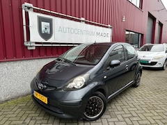 Toyota Aygo - 1.0-12V // 5-DRS // 158 DKM //