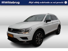 Volkswagen Tiguan - 1.5 TSI ACT Comfortline Business / NAVI / APP.Connect / Trekhaak / Dodehoek sensor